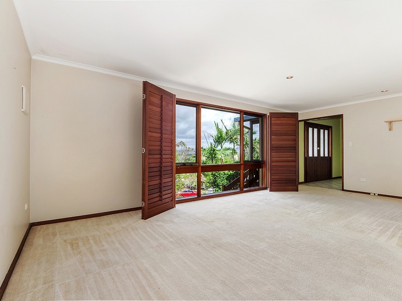 19 Milparinka Terrace, Ashmore QLD 4214