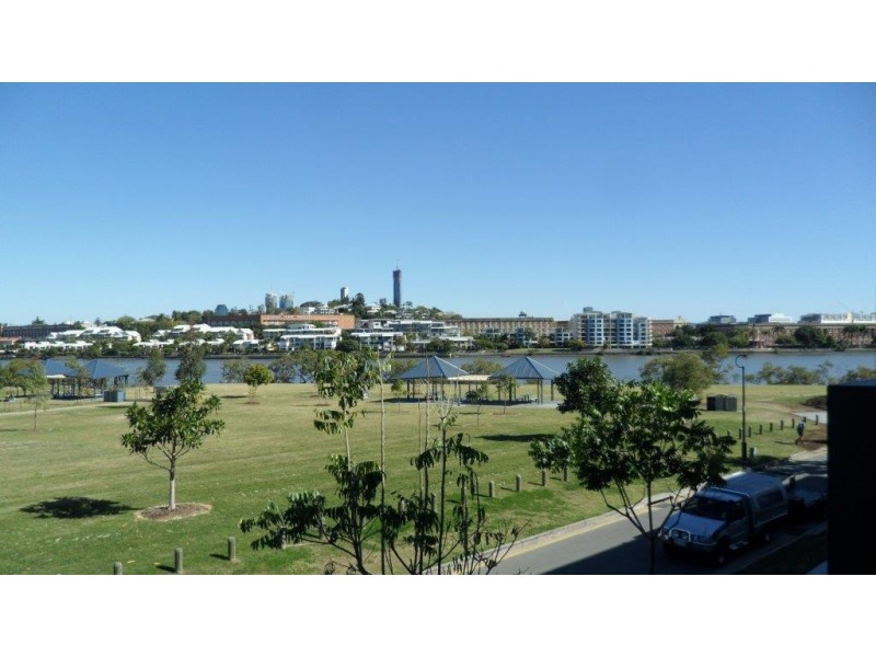 37 / 46 Addison Avenue, Bulimba QLD 4171