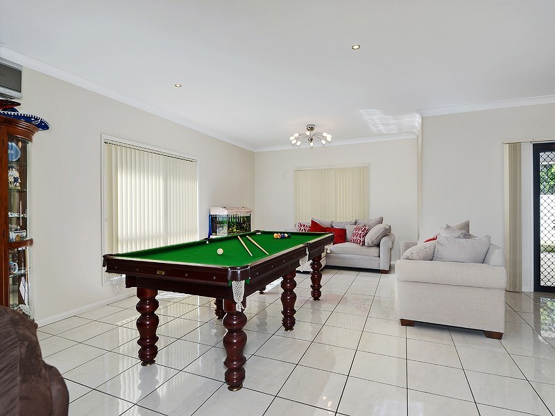 3 Skandia Court, Newport QLD 4020