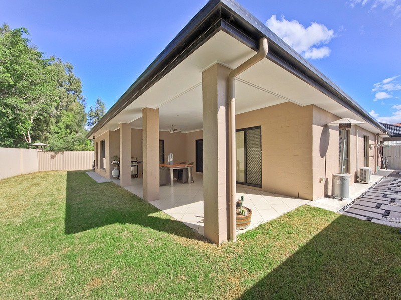 3 Skandia Court, Newport QLD 4020