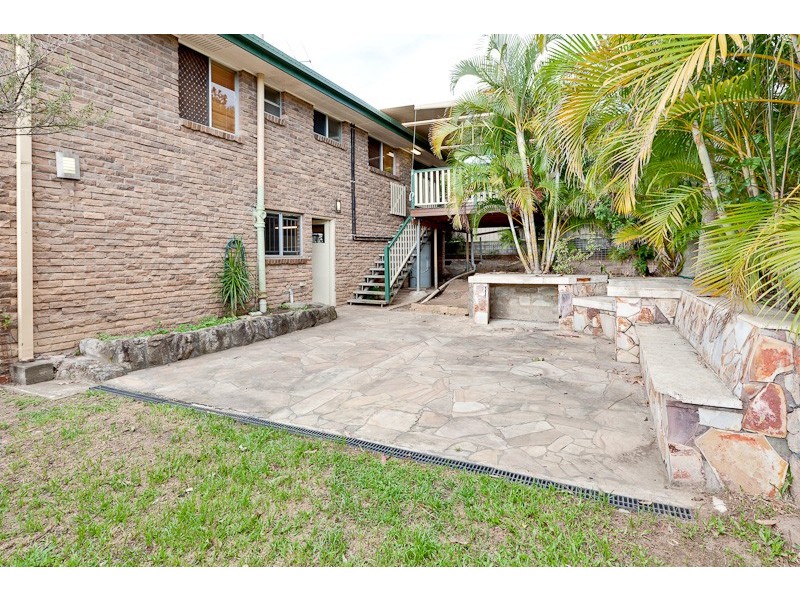 5 Melinda Court, Springwood QLD 4127