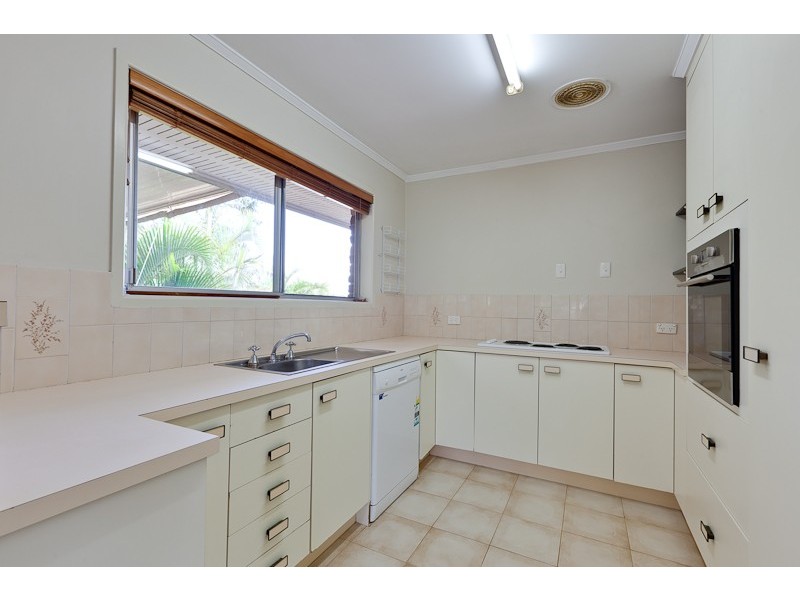 5 Melinda Court, Springwood QLD 4127