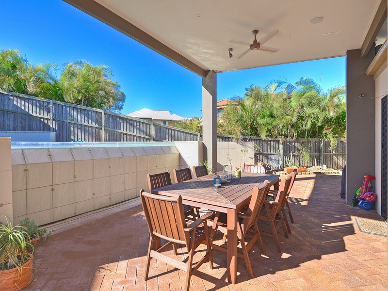 29 Aurora Place, Newport QLD 4020