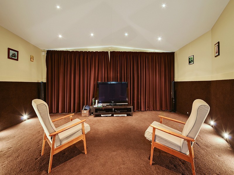 29 Aurora Place, Newport QLD 4020