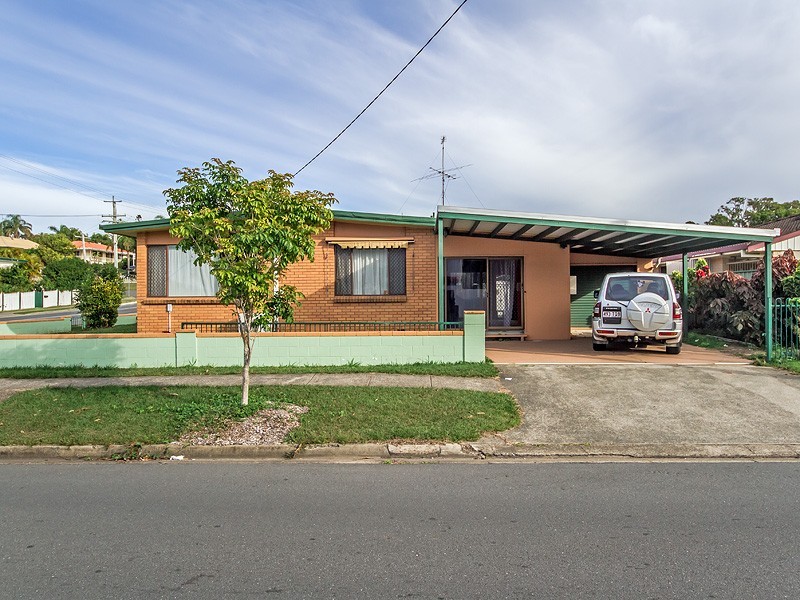 43, 45 Central St and 102 Muir Sts, Labrador QLD 4215