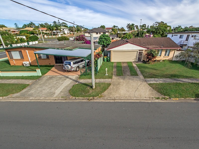 43, 45 Central St and 102 Muir Sts, Labrador QLD 4215