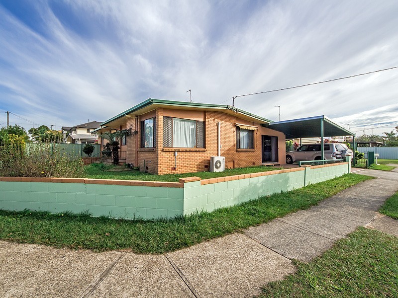 43, 45 Central St and 102 Muir Sts, Labrador QLD 4215