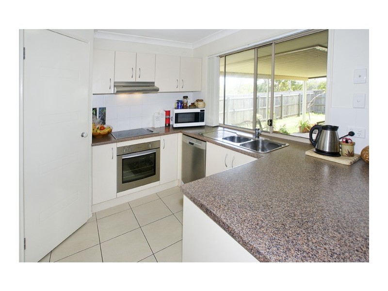 4 Gatsby Court, Kallangur QLD 4503