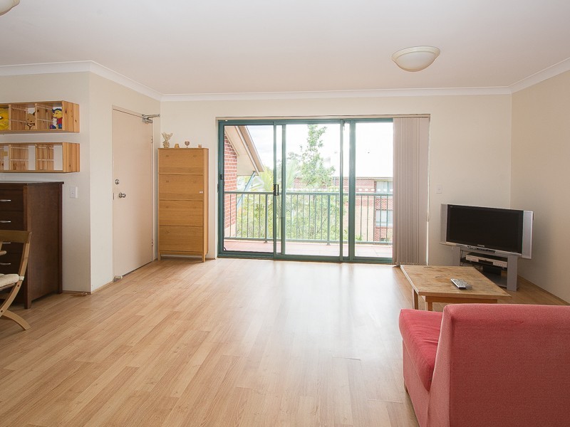 49/45 Pohlman Street, Southport QLD 4215