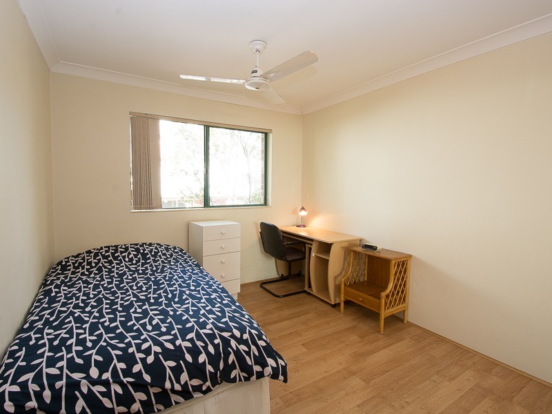 49/45 Pohlman Street, Southport QLD 4215