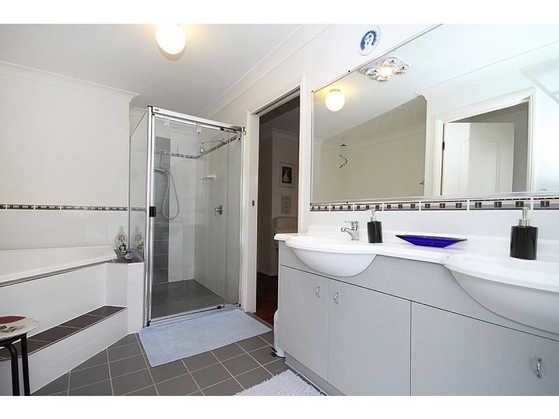 53 Church Road, Bellbowrie QLD 4070