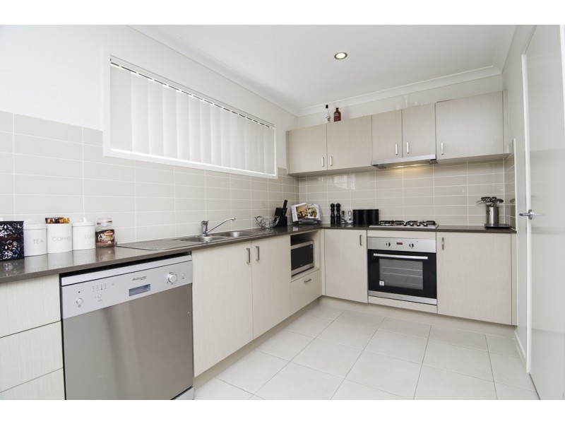 1 and 2/9 River Breeze Drive, Griffin QLD 4503