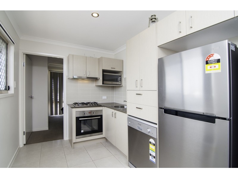 1 and 2/9 River Breeze Drive, Griffin QLD 4503