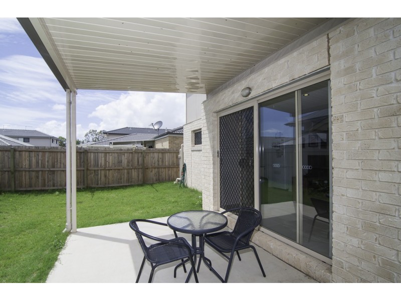 1 and 2/9 River Breeze Drive, Griffin QLD 4503
