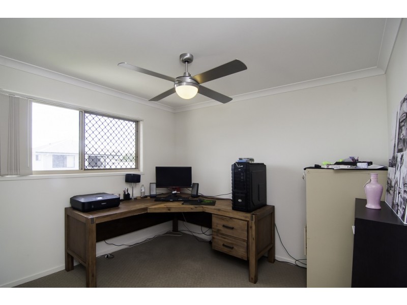 1 and 2/9 River Breeze Drive, Griffin QLD 4503