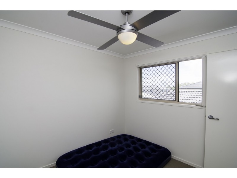 1 and 2/9 River Breeze Drive, Griffin QLD 4503