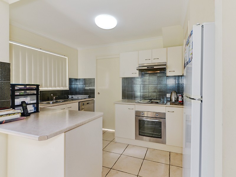 9/6 Station Road, Burpengary QLD 4505