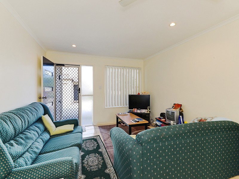 9/6 Station Road, Burpengary QLD 4505