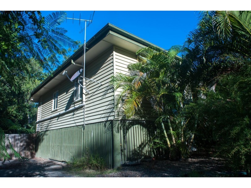 15 Station Road, Riverview QLD 4303