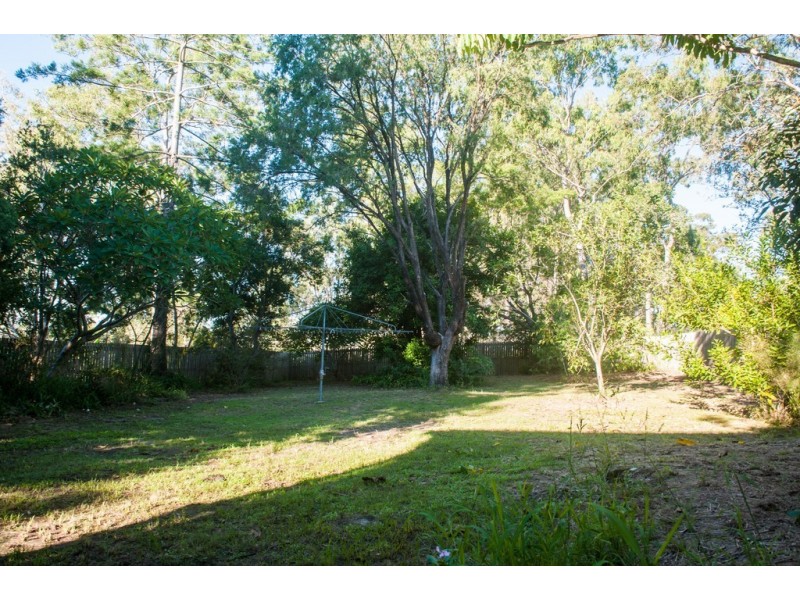 15 Station Road, Riverview QLD 4303