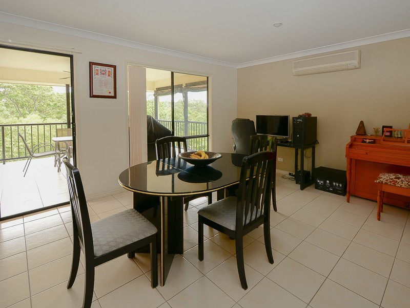 55 Manra Way, Pacific Pines QLD 4211