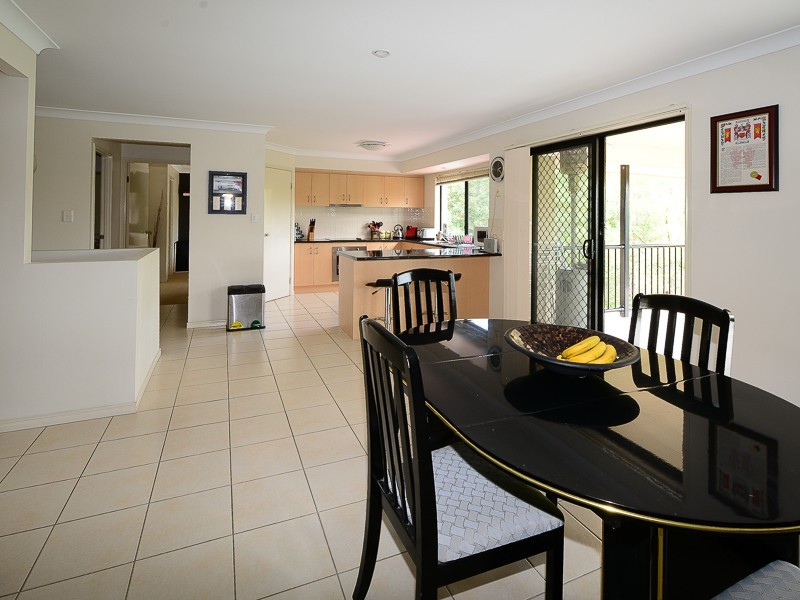 55 Manra Way, Pacific Pines QLD 4211