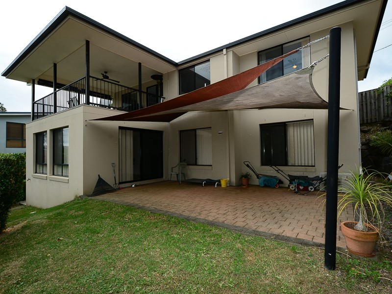 55 Manra Way, Pacific Pines QLD 4211