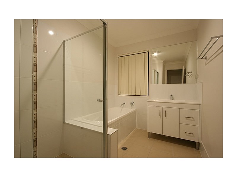 1and2/49-51 Reibelt Drive, Caboolture QLD 4510