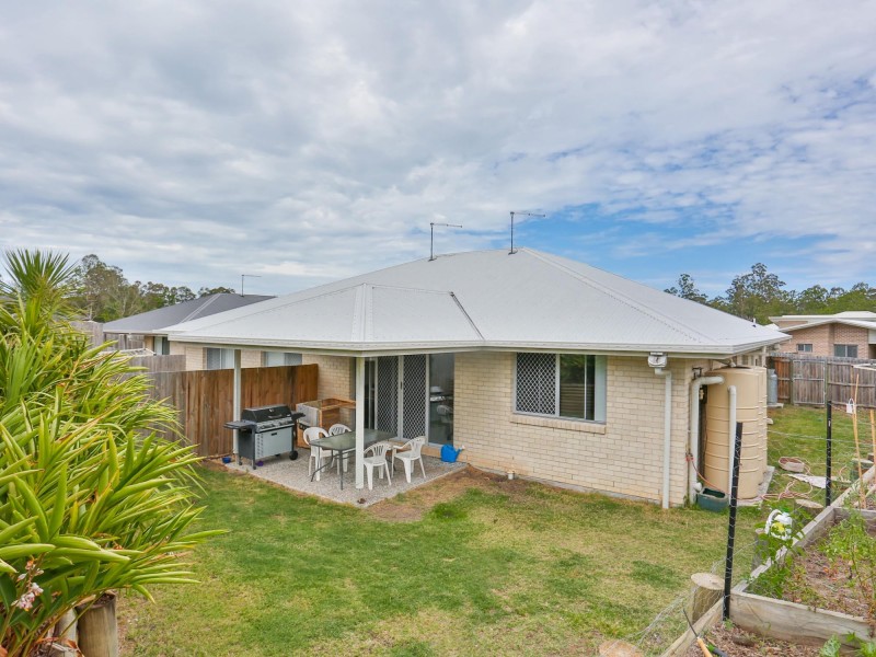 1 and 2/11 Thistle Street, Upper Caboolture QLD 4510