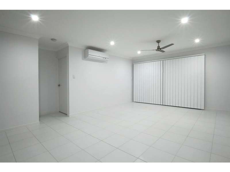 1 and 2/11 Thistle Street, Upper Caboolture QLD 4510