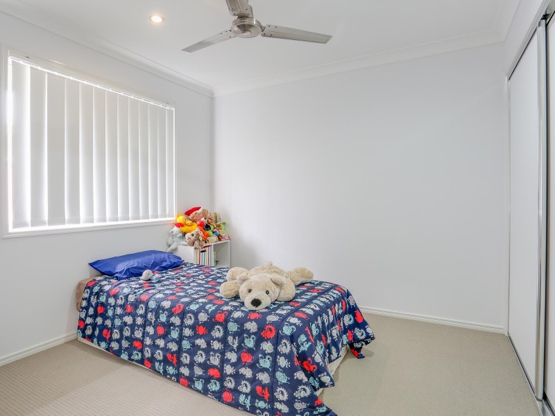 1 and 2/11 Thistle Street, Upper Caboolture QLD 4510
