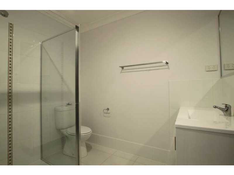 1 and 2/11 Thistle Street, Upper Caboolture QLD 4510