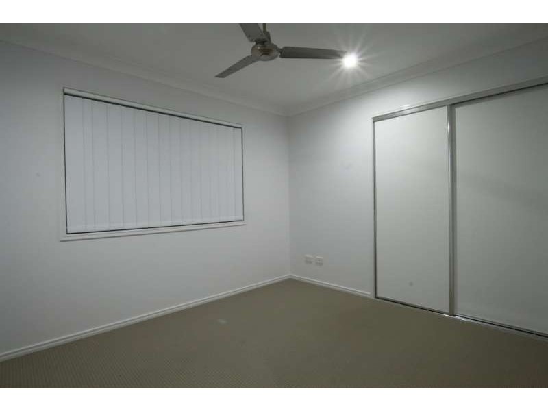 1 and 2/11 Thistle Street, Upper Caboolture QLD 4510