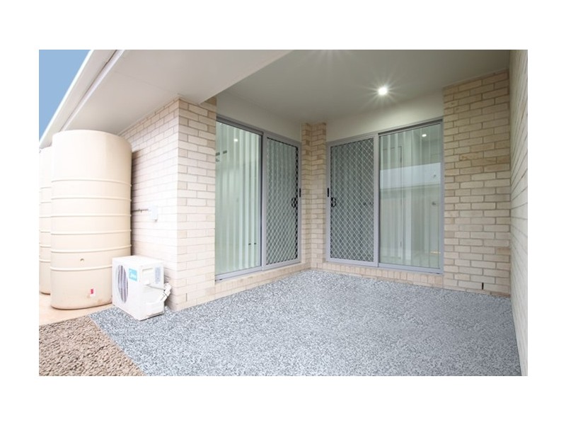 1 and 2/11 Thistle Street, Upper Caboolture QLD 4510