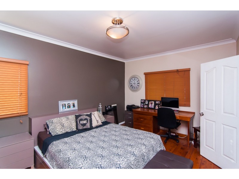 198 Queens Parade, Brighton QLD 4017