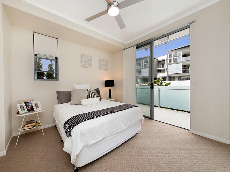 18 Barramul Street, Bulimba QLD 4171