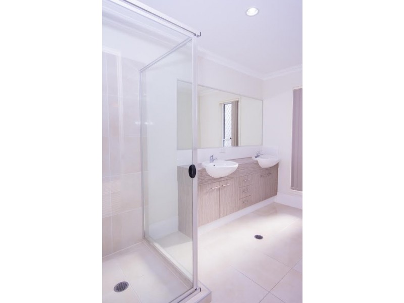 2 Wright Court, Upper Coomera QLD 4209