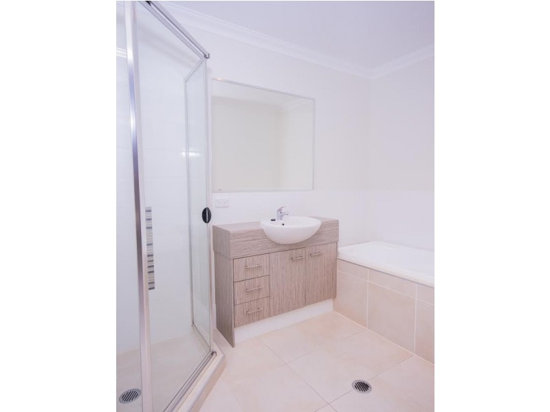 2 Wright Court, Upper Coomera QLD 4209