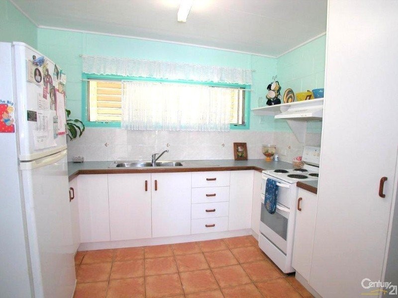 33 Butler St, New Auckland QLD 4680
