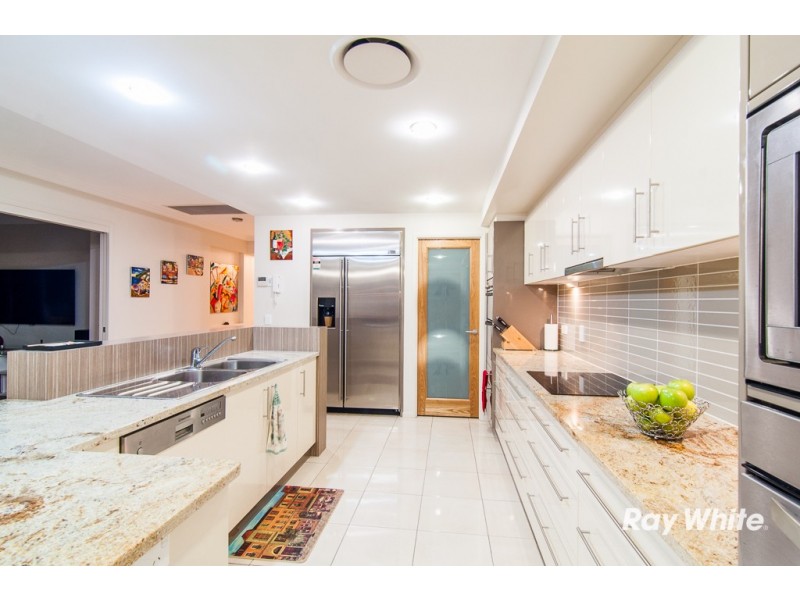 39 Emily Street, Deagon QLD 4017