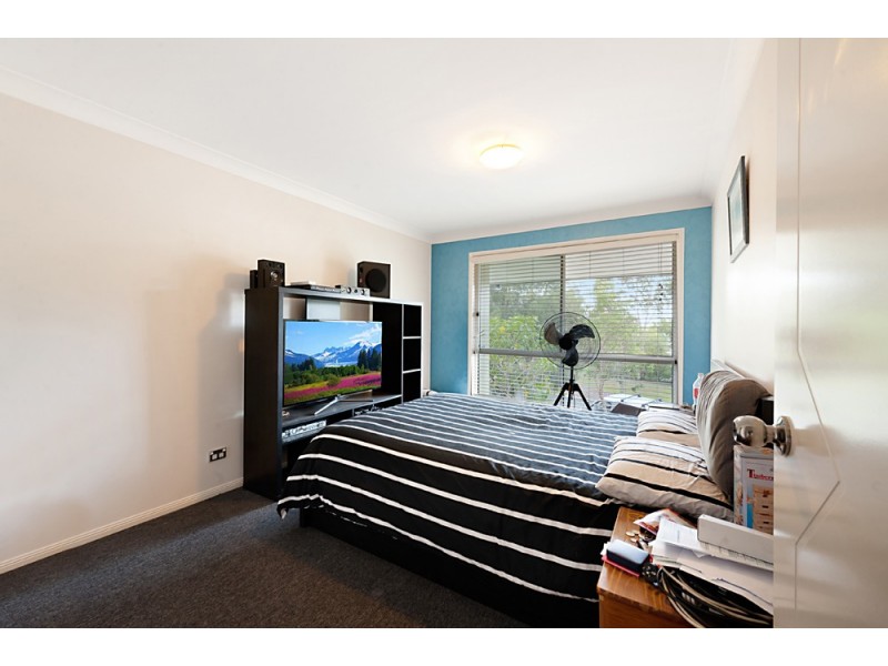 4 Peachester Close, Ormeau QLD 4208