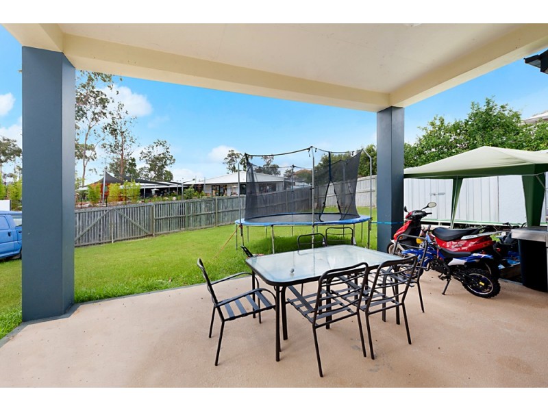 4 Peachester Close, Ormeau QLD 4208