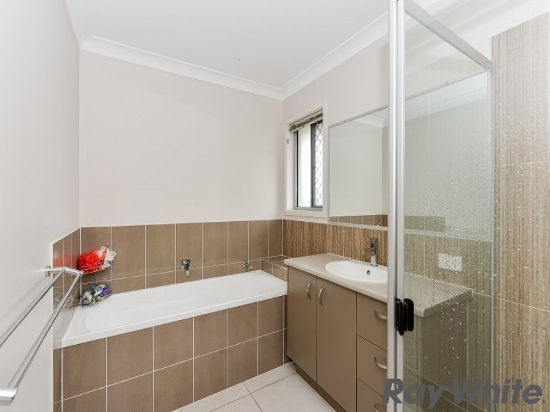 1 Headland Drive, Birtinya QLD 4575