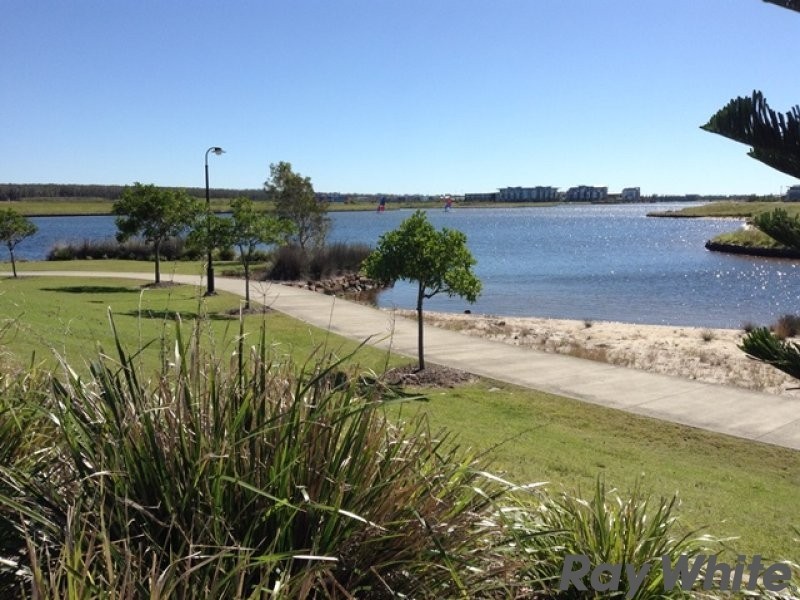 1 Headland Drive, Birtinya QLD 4575