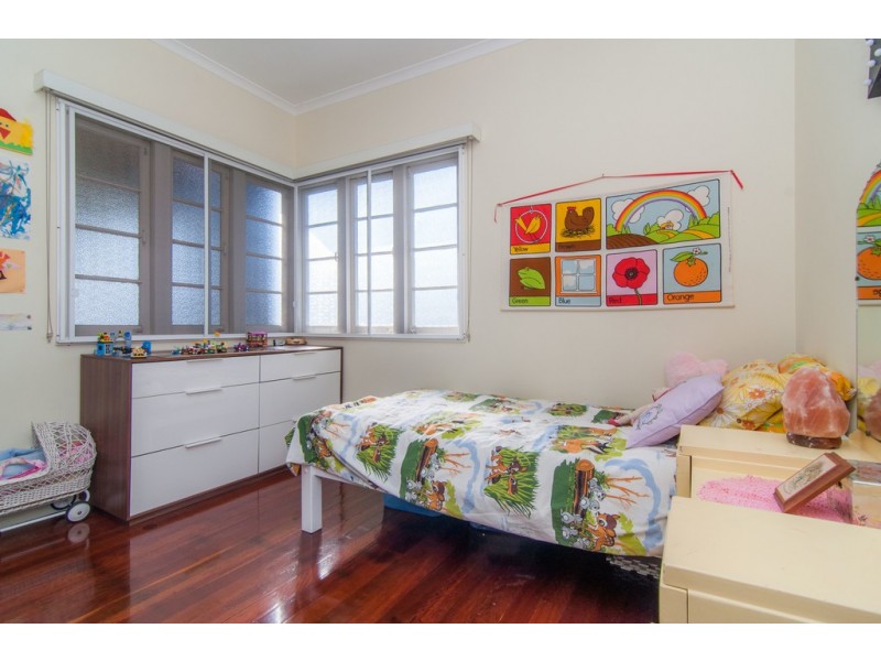 43 Emily Street, Deagon QLD 4017