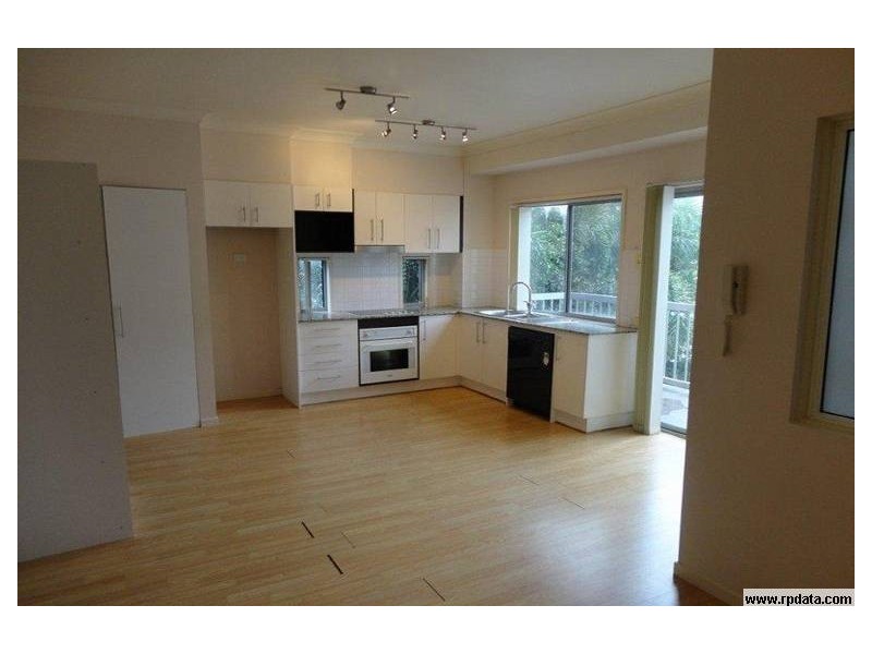 4/20 Tourangeau Crescent, Varsity Lakes QLD 4227
