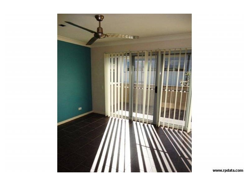 4/20 Tourangeau Crescent, Varsity Lakes QLD 4227