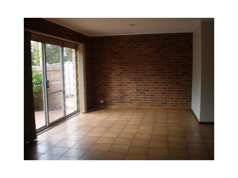 1/36 The Grove, Coburg VIC 3058