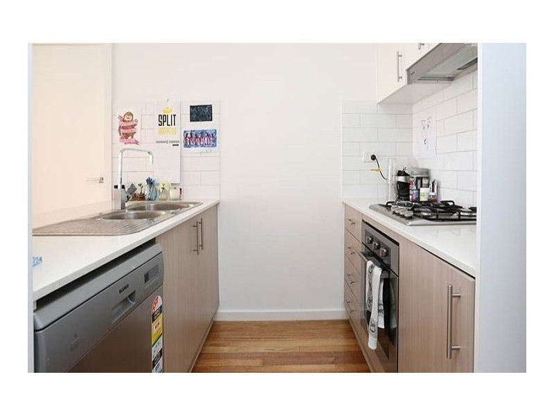 8/14A Bent Street, Brunswick West VIC 3055