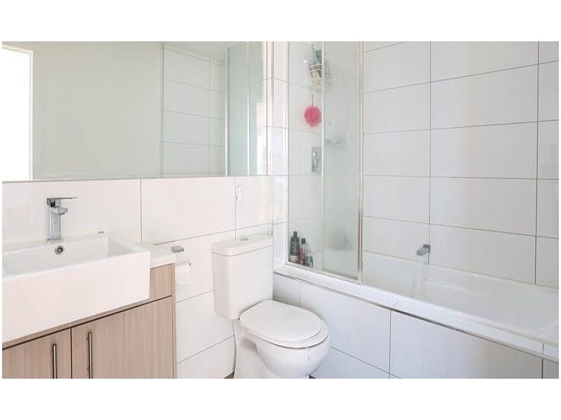 8/14A Bent Street, Brunswick West VIC 3055